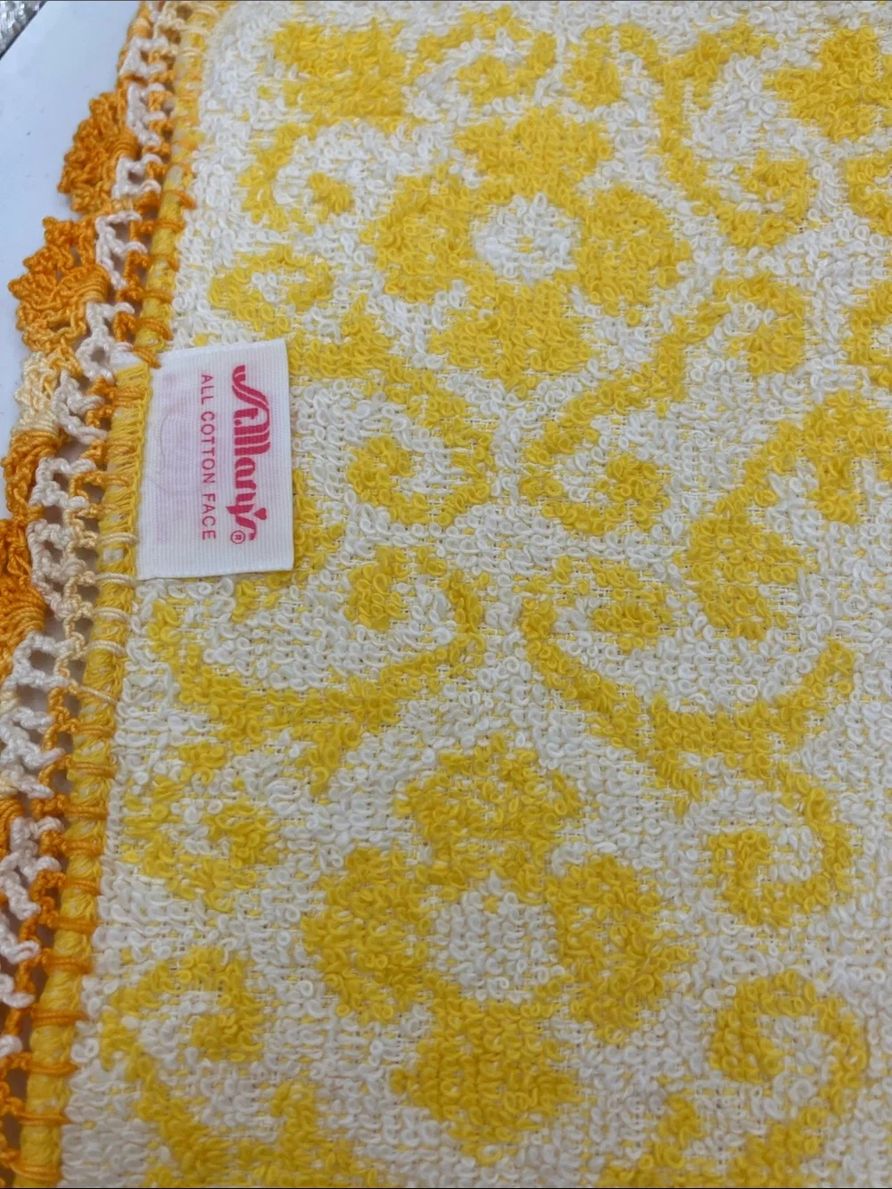St. Mary’s Vintage Crochet-Trim Yellow Floral Wash Cloth - Soft Terry